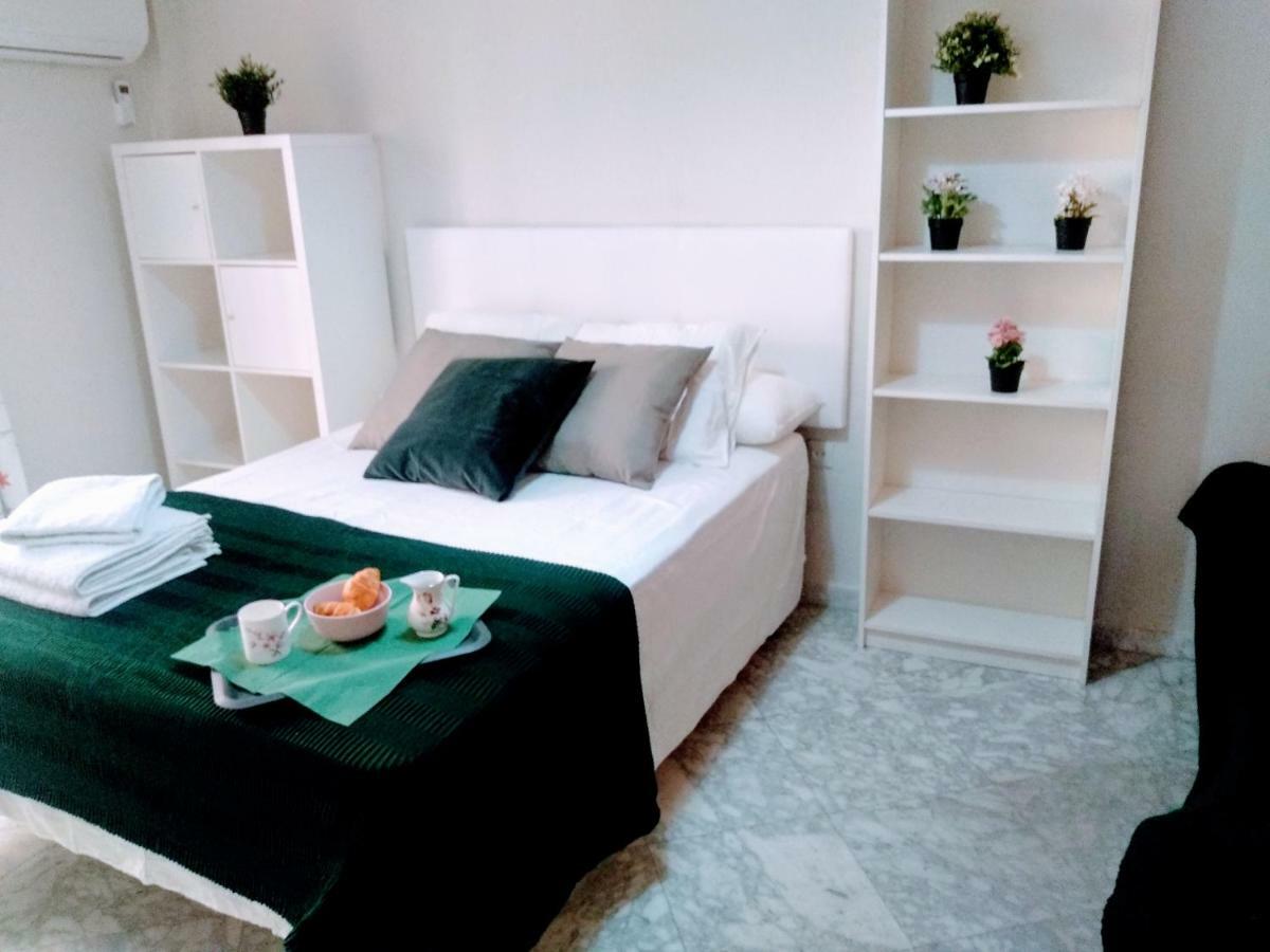 Wish Suite Central De Sevilla Exterior foto