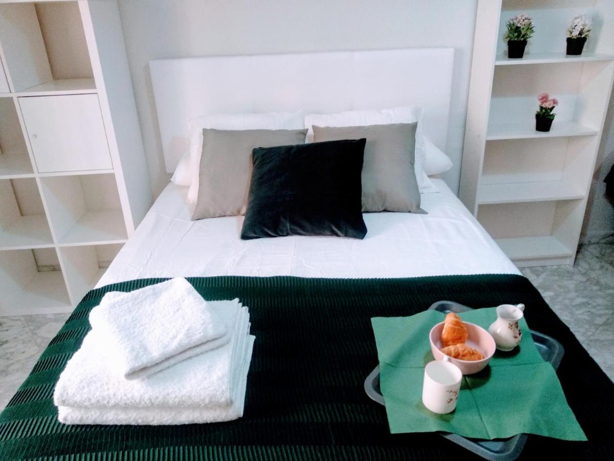 Wish Suite Central De Sevilla Exterior foto